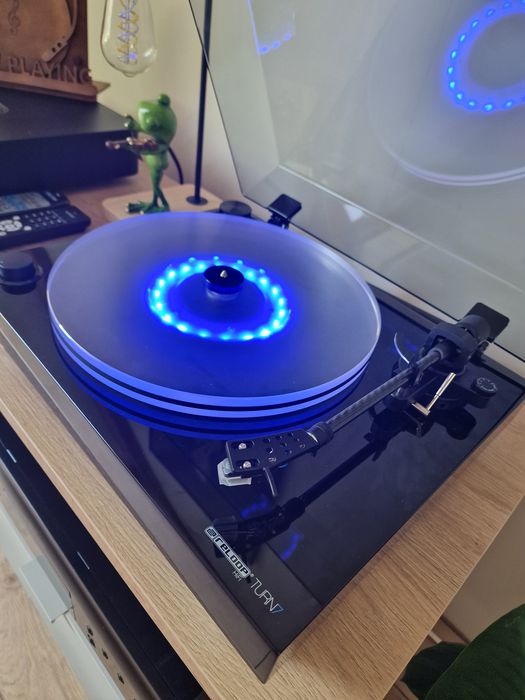 Gramofon Reloop TURN 7