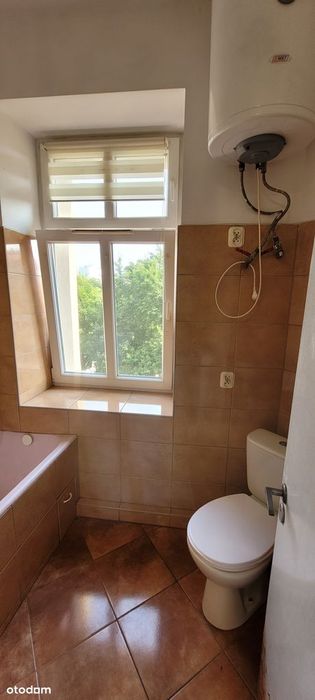 Przestronne, I piętro 2 pokoje, kamienica