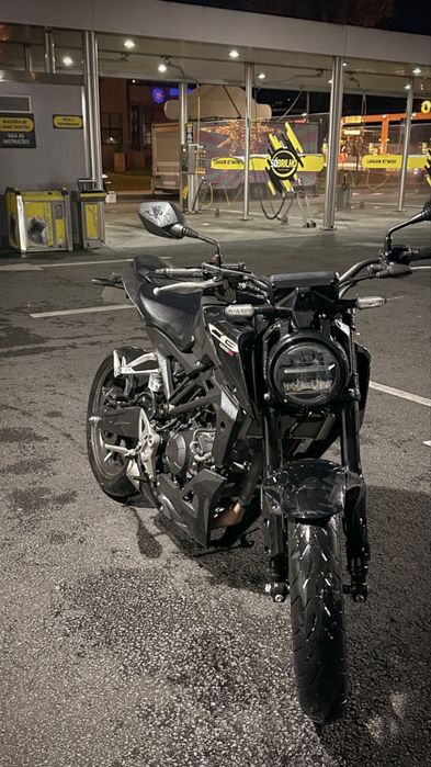 Hond cb125R  2025 usada