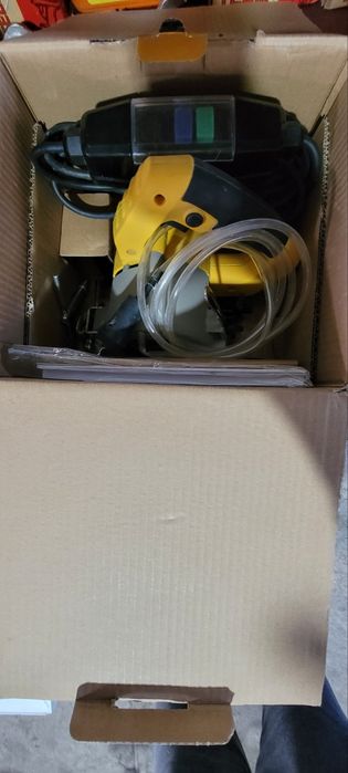 DeWALT DWC410 ручной плиткорез\220v\мокрый рез под 90 и 45