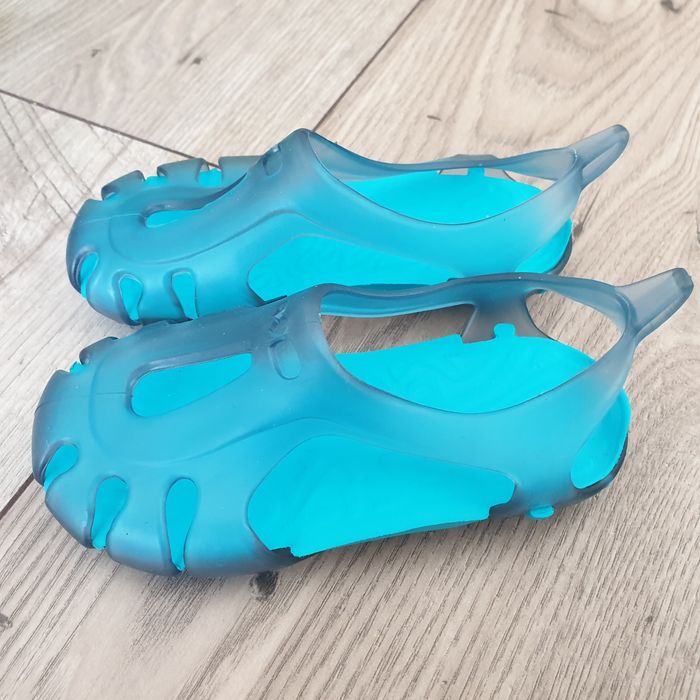 Buty na basen, plażę r.24 (15cm)