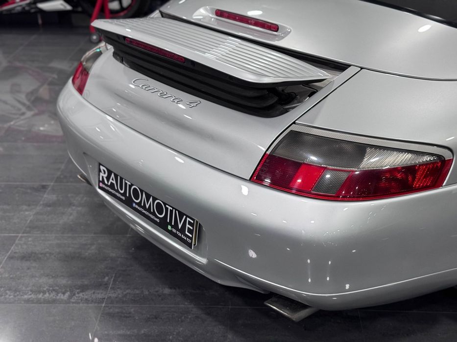 Porsche 911 (996)