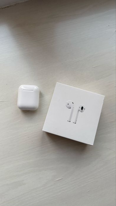 Airpods 1 2019 вживане
