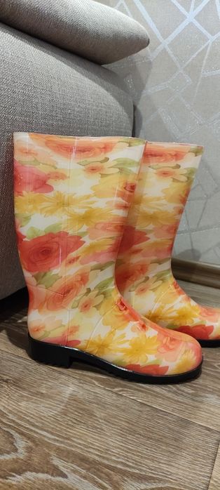 Жіночі резинові чоботи