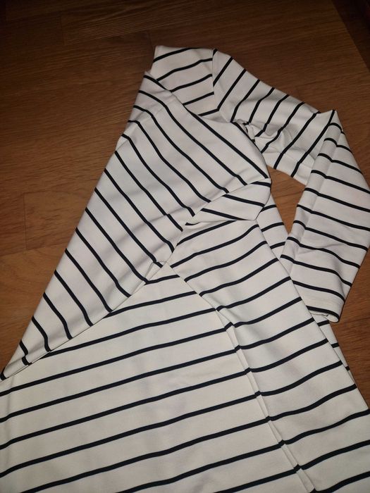 Vestido de malha branco às riscas L