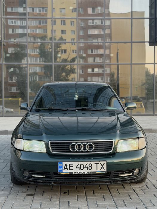 Продам авто Audi A4 (B5) 1996