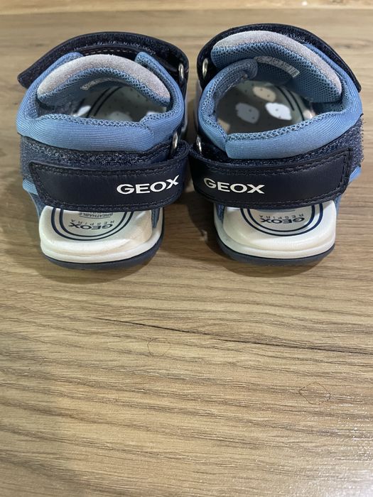 Босоніжки сандалі Geox 25 розмір шкіра