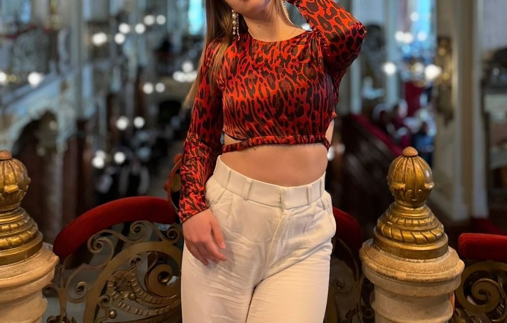 Стильний укорочений топ з леопардовим принтом