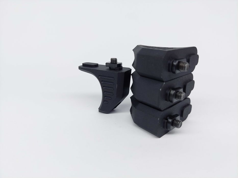 Ручка упор під великий палець, з кріпленням M-LOK: 400 грн