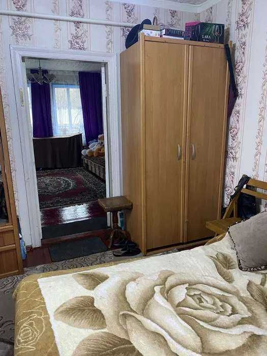 Житловий будинок з усіма комунікаціями в центрі Козина, газ