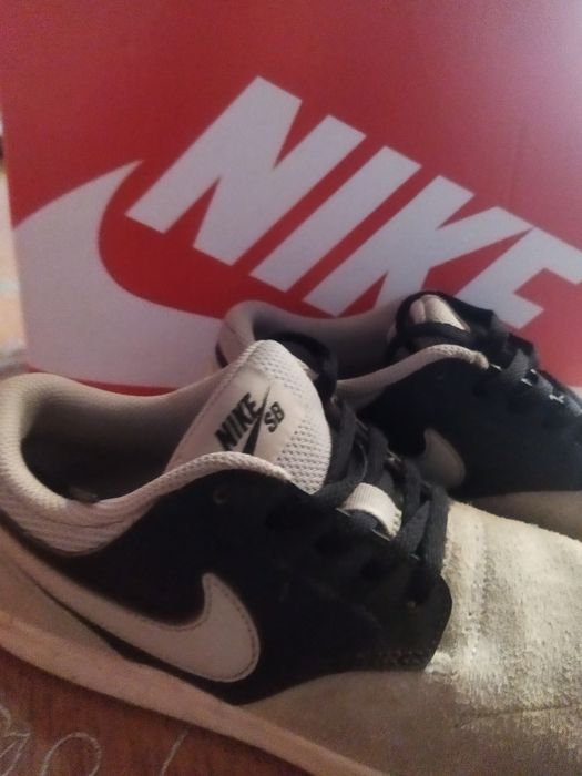 Кросівки Nike 38.5 розмір