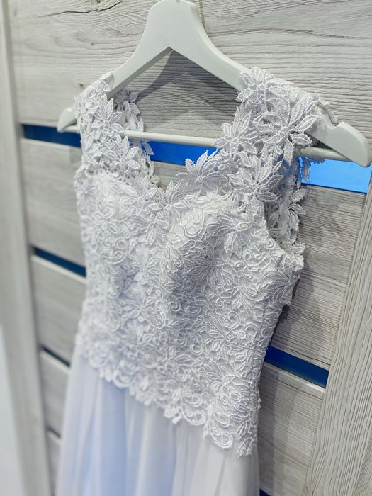 Suknia ślubna biała długa bolerko