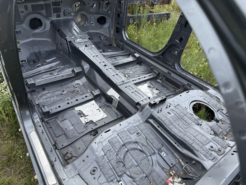 Кузов четверть W222 S-class Mercedes Мерседес четвертина частина