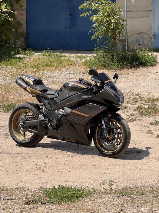 Продам Yamaha YZF R1