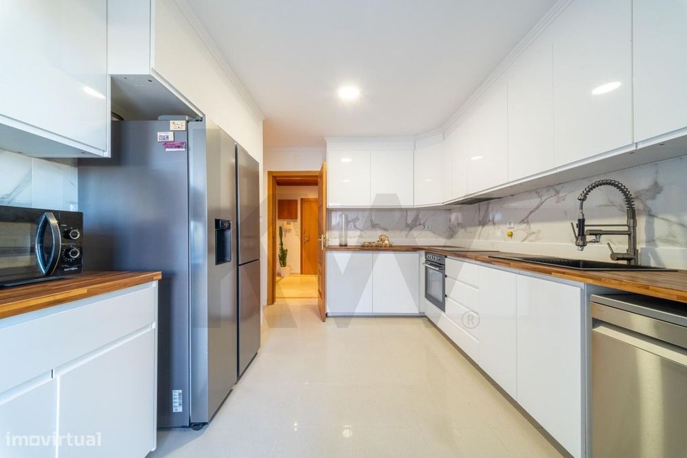 T3 - Perto Da Praia C/ Garagem | Oeiras