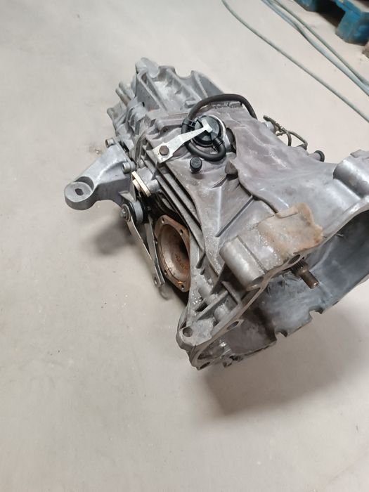 Caixa de velocidades - Audi 80 1.9 TDI ( 90cv )