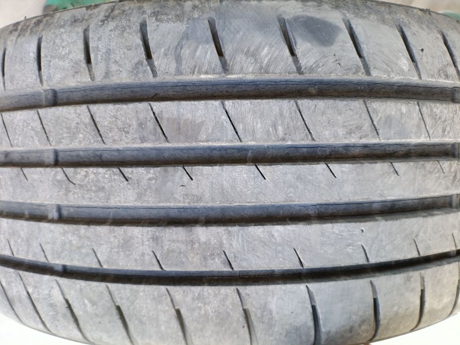 R18 5*112 8j з резиною 225 45zr18