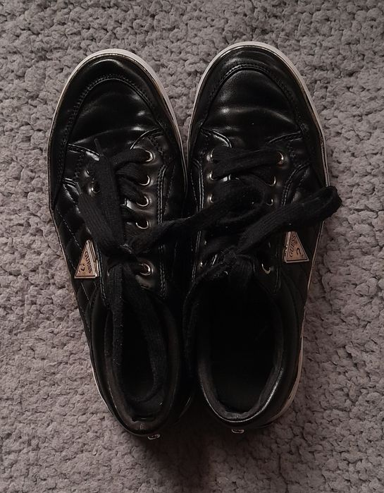 Damskie tenisówki Guess