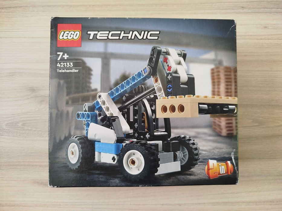 Pudełko po klockach Lego Technic 42133, Ładowarka teleskopowa