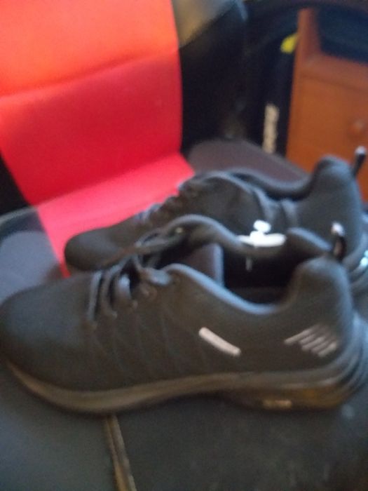 Buty sportowe roz9m.52