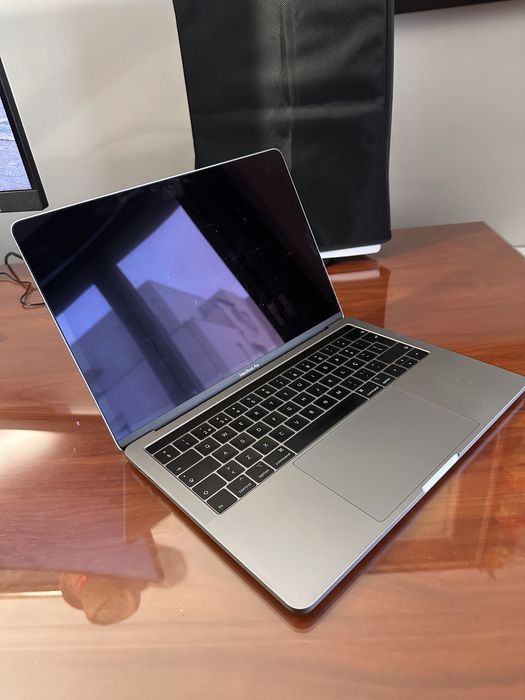Macbook 13 A2159 - para peças