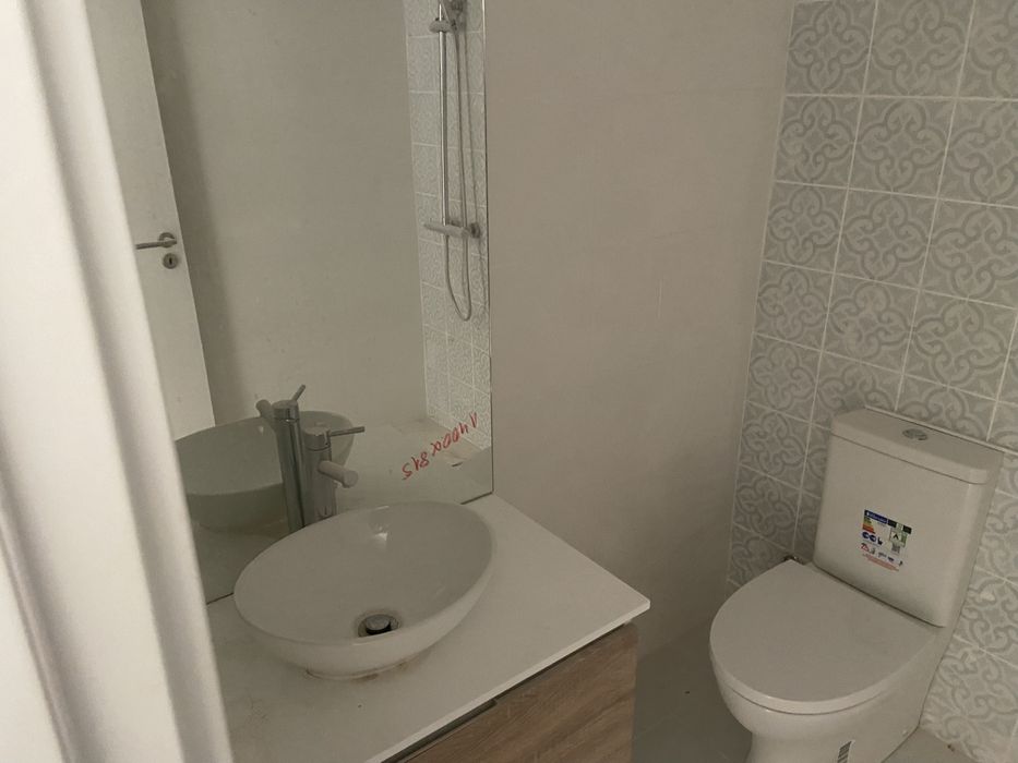 Moradia t1  +1 toda temodelada coimbra