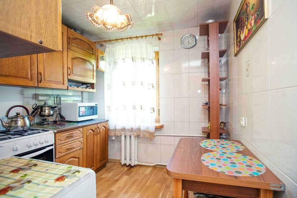сдам  квартиру студенту или студентке до лета на французском бульваре  22а,университет мечникова,политех,юридическая академия