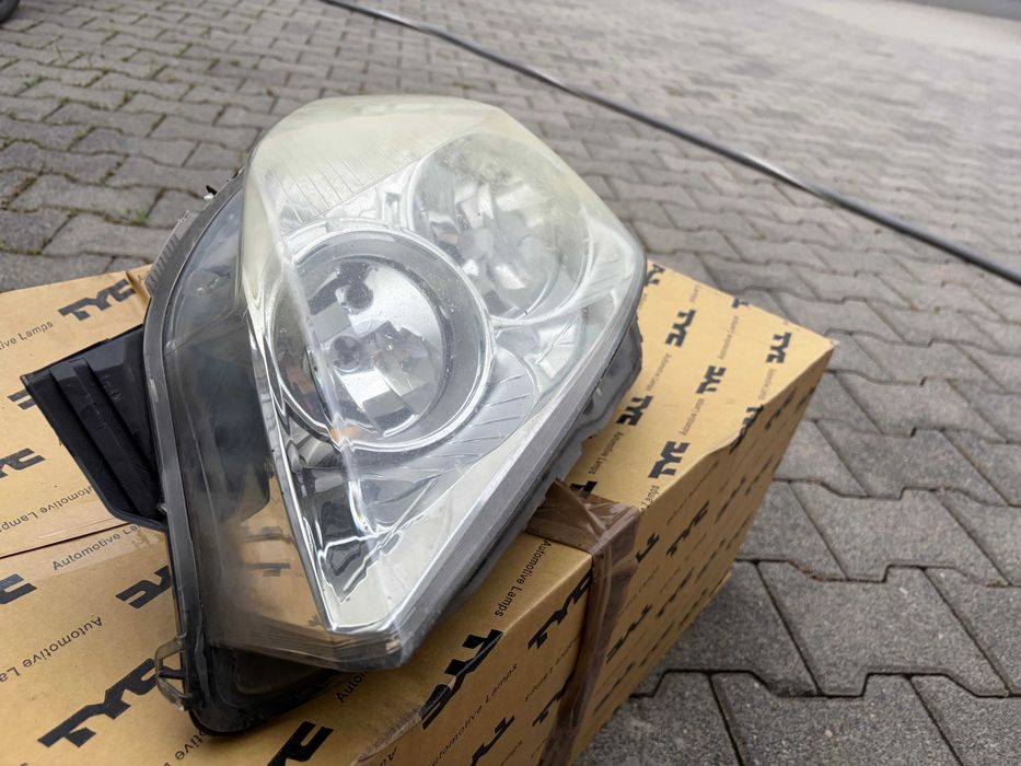 Lampa Opel Astra H Prawa Lewa Jasny Klosz / Prawa Ciemny Klosz