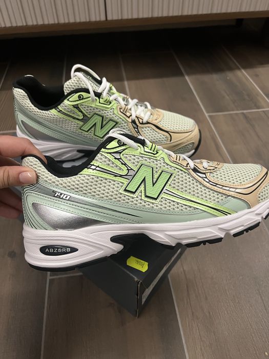 Кросівки new balance