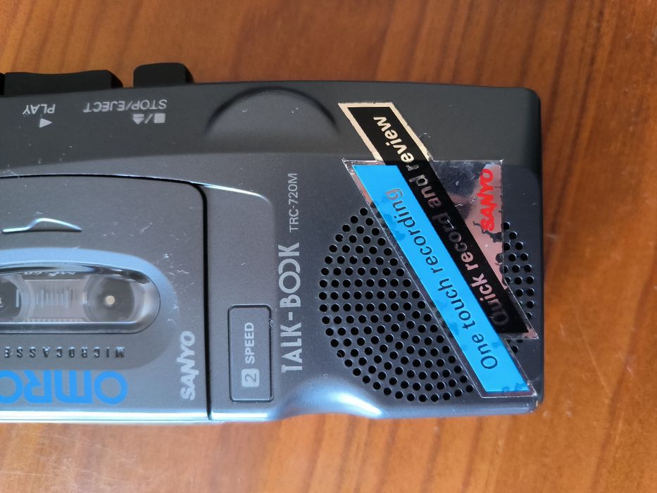 Sanyo Omron Microcassette Recorder - Modelo MC-60
