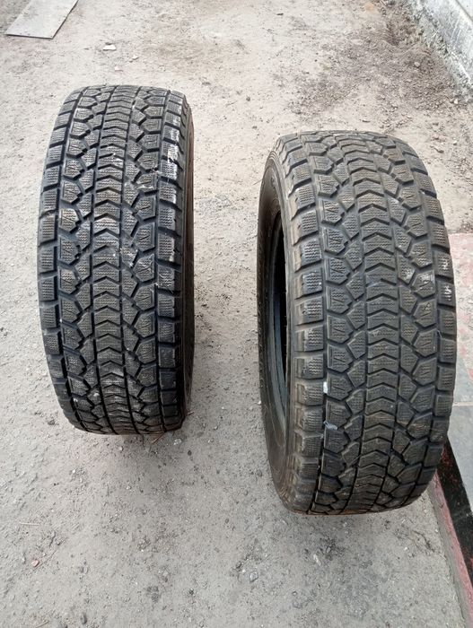 Гума Dunlop 275/65/R17 вживана ціна за пару