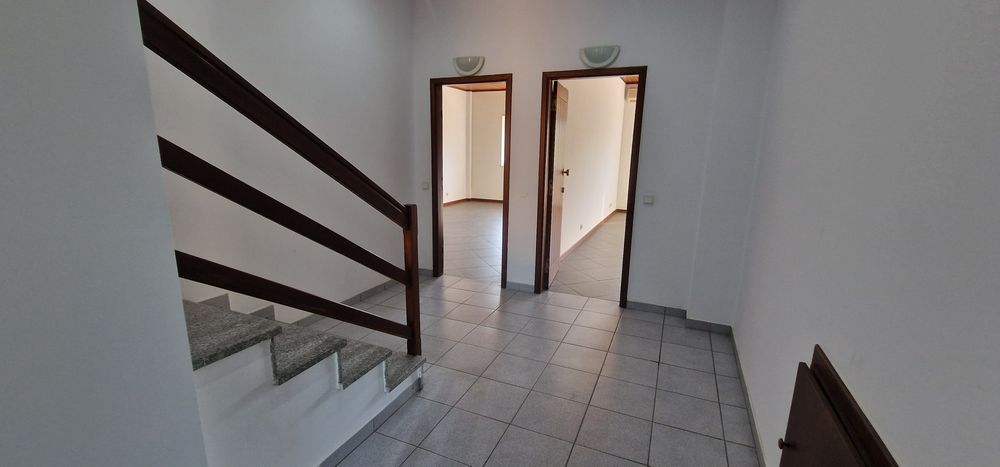 Escritórios no Centro de Vila Verde — Com Potencial para Habitação