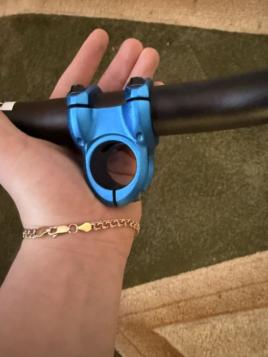 Руль Raceface, винос Spank spoon, гріпси dartmoor