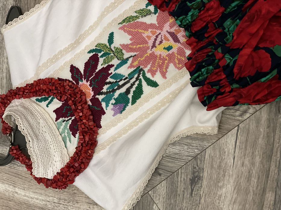 Вишиванка дизайнерська стильна