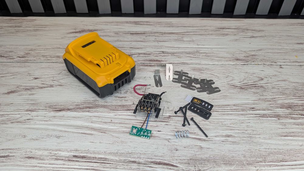 Корпус для акумулятора DeWalt 18v/20v DCB205 DCB184 (18650)