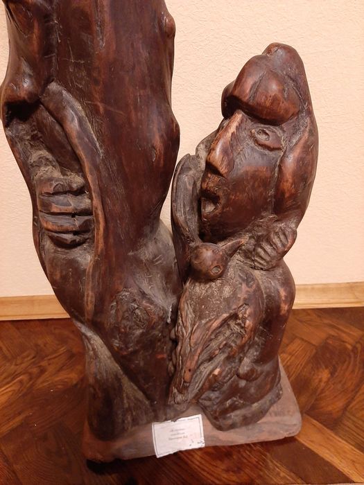 Деревяні авторські скульптури для оформлення і декору приміщення