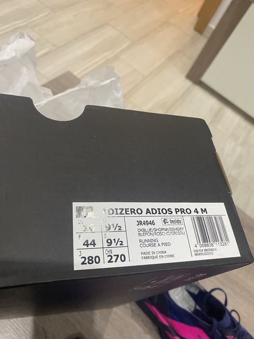 Sapatilhas adizero novas