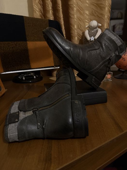 Bugatti зимові ботінки, 43 розмір, натуральна шкіра та овчина, сірі