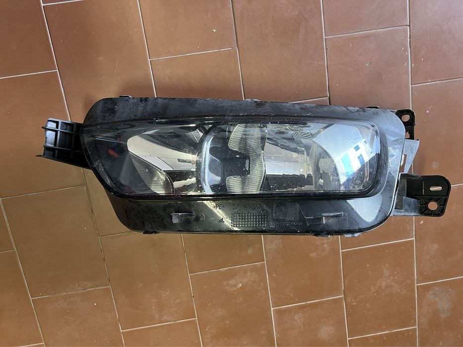 Farol dianteiro esquerdo Citroen C4 Picasso 2013