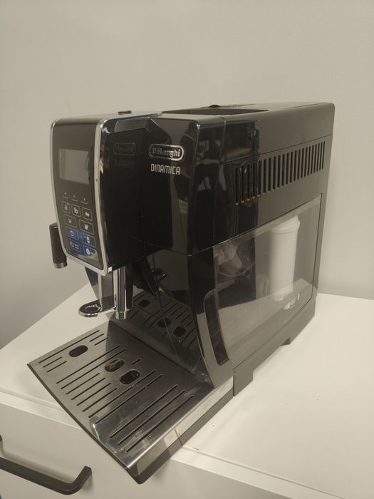 Ekspres DeLonghi Dinamica