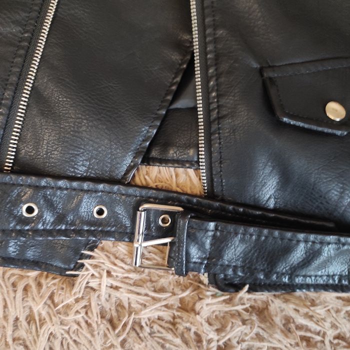 Куртка жіноча шкіряна