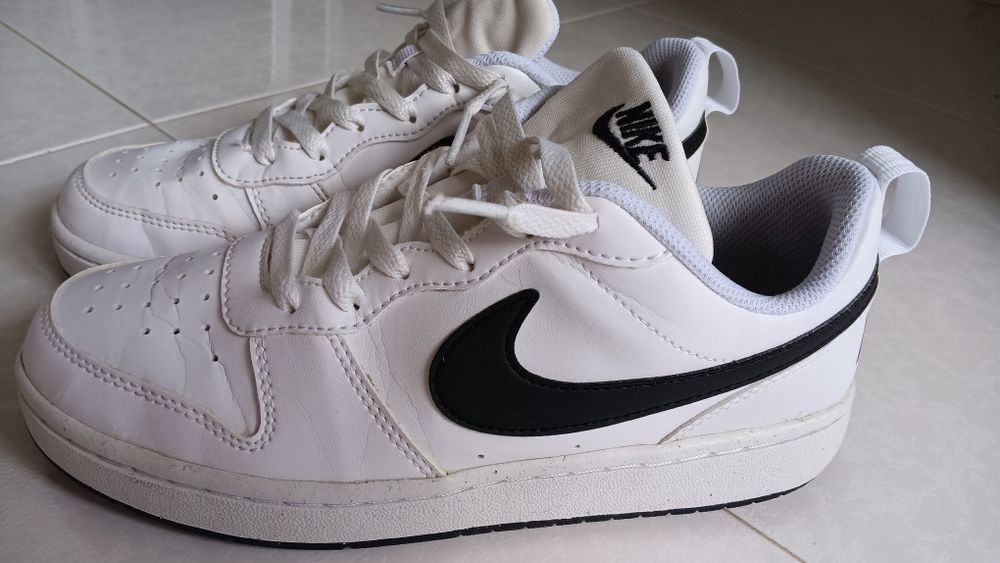 Tenis Nike Court T.37,5