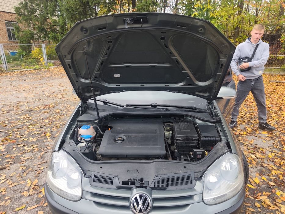 Продам Volkswagen golf 5