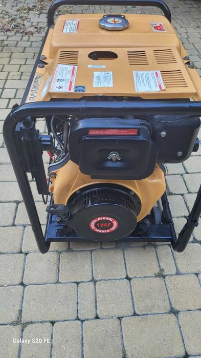 Генератор дизельний ФОРТЕ FGD6500E c малим "пробігом"