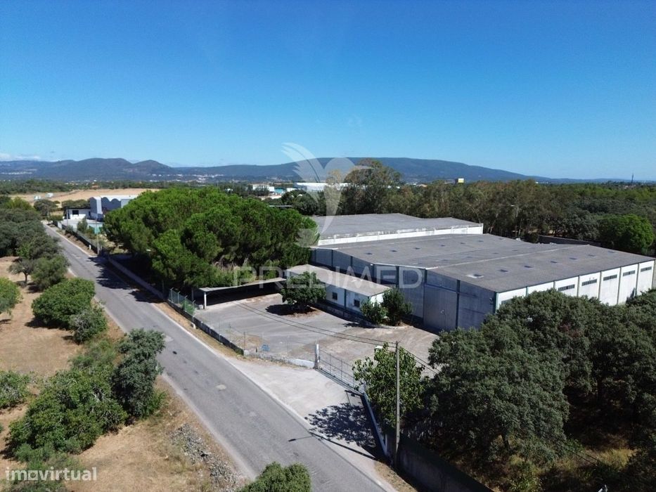 Pavilhão Bugalhos - Alcanena com um área de 1.799,00m2