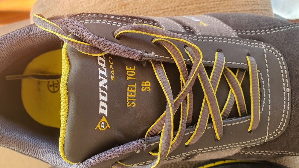 Sapato/bota Dunlop, como novas 42