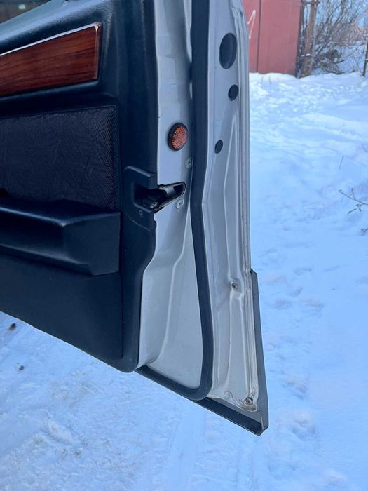 Mercedes-Benz E-Class 1994