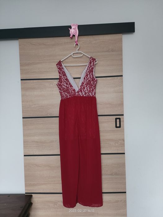 Sukienka ciemna czerwień 40