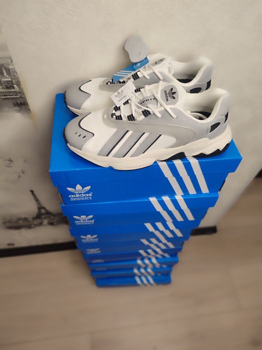 Розпродаж Нові кросівки Adidas Oztral Originals Grey/White, мужские кр