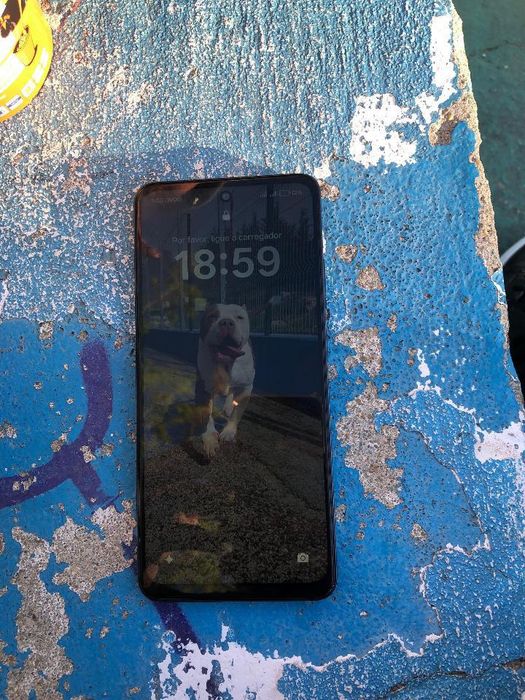 Telemóvel oppo em bom estado